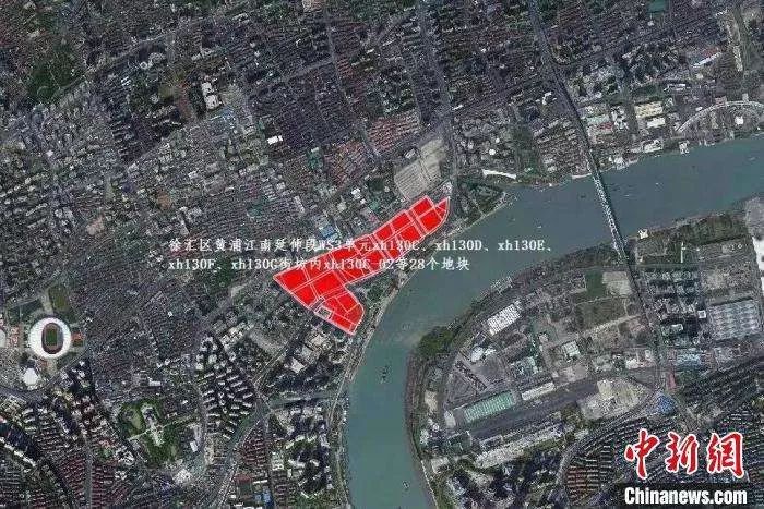 高跟鞋形状的徐汇西岸金融城地王,坐北朝南,拥有约1.