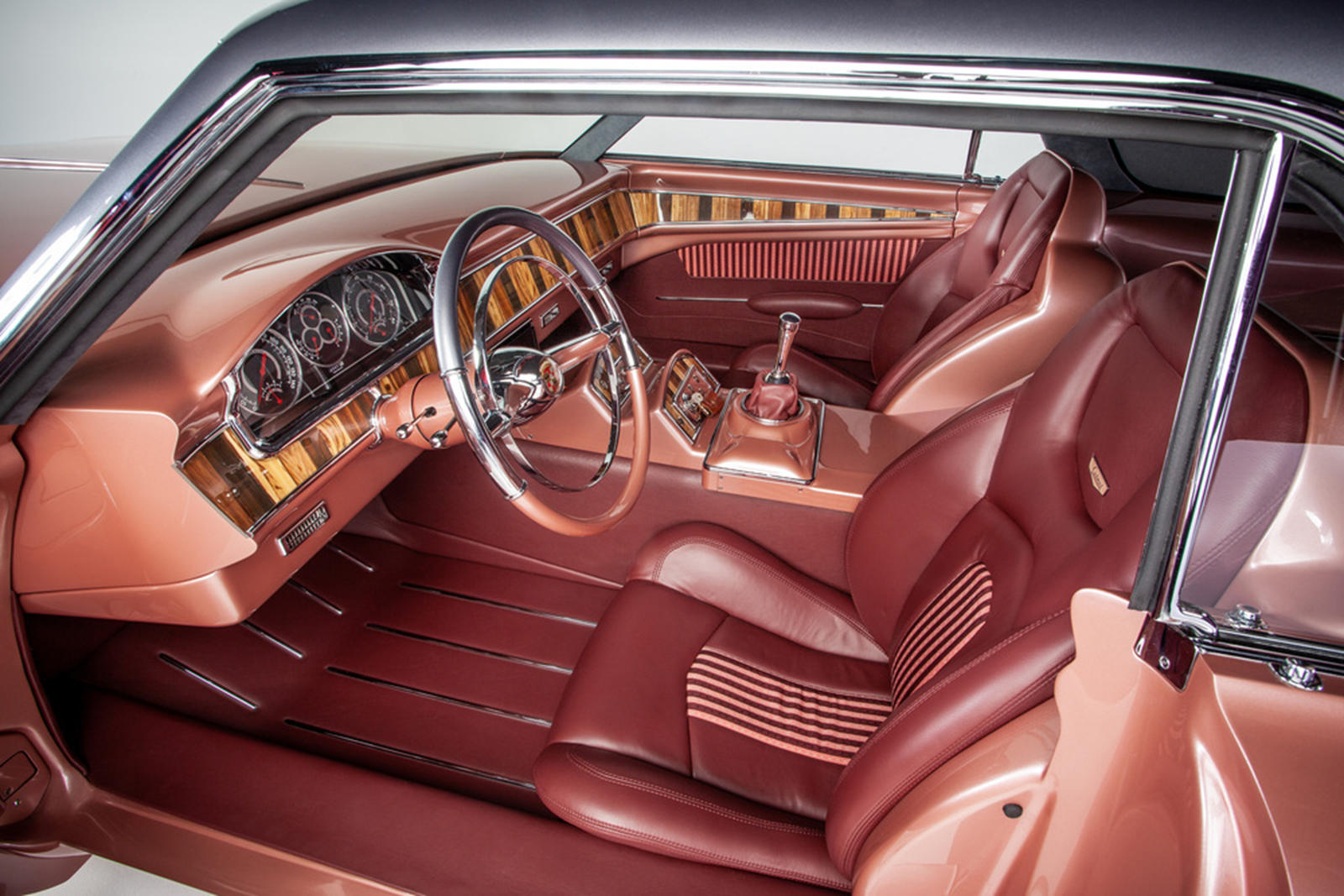 凯迪拉克定制版老爷车,比现款cts v还要快