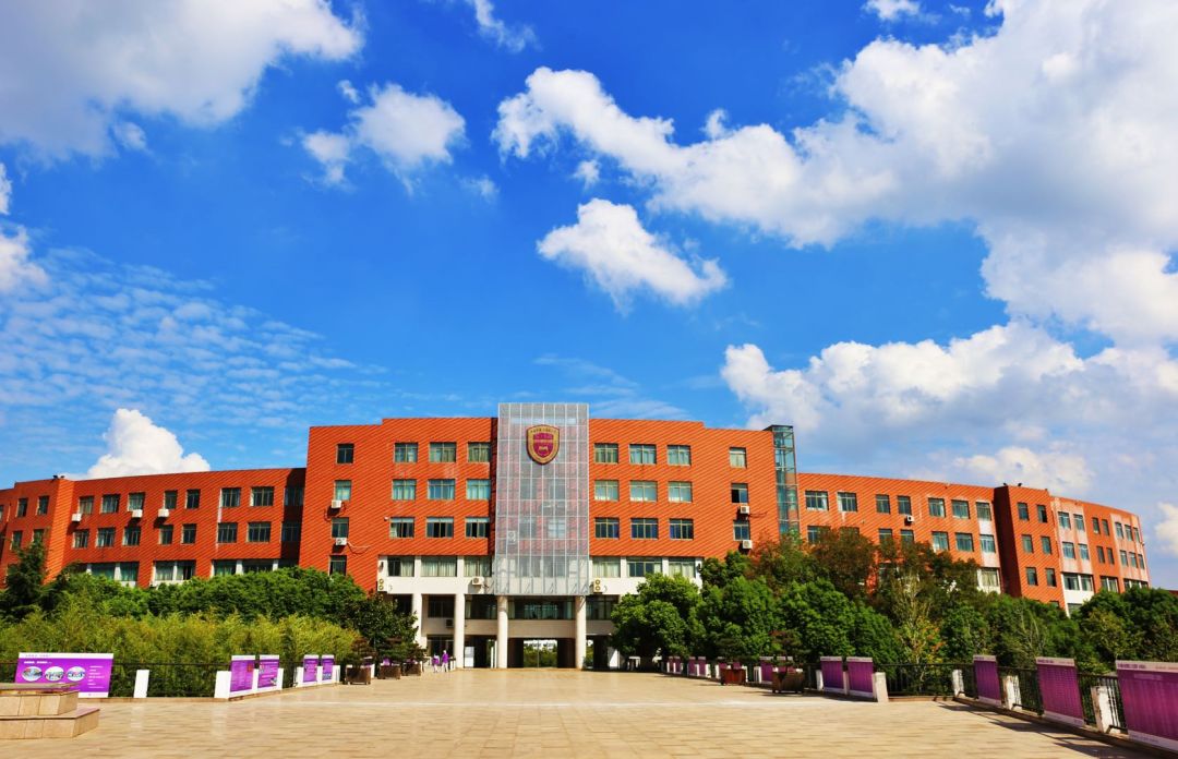 "金点子"落地生根,"育三质"开花结果 ——我校荣