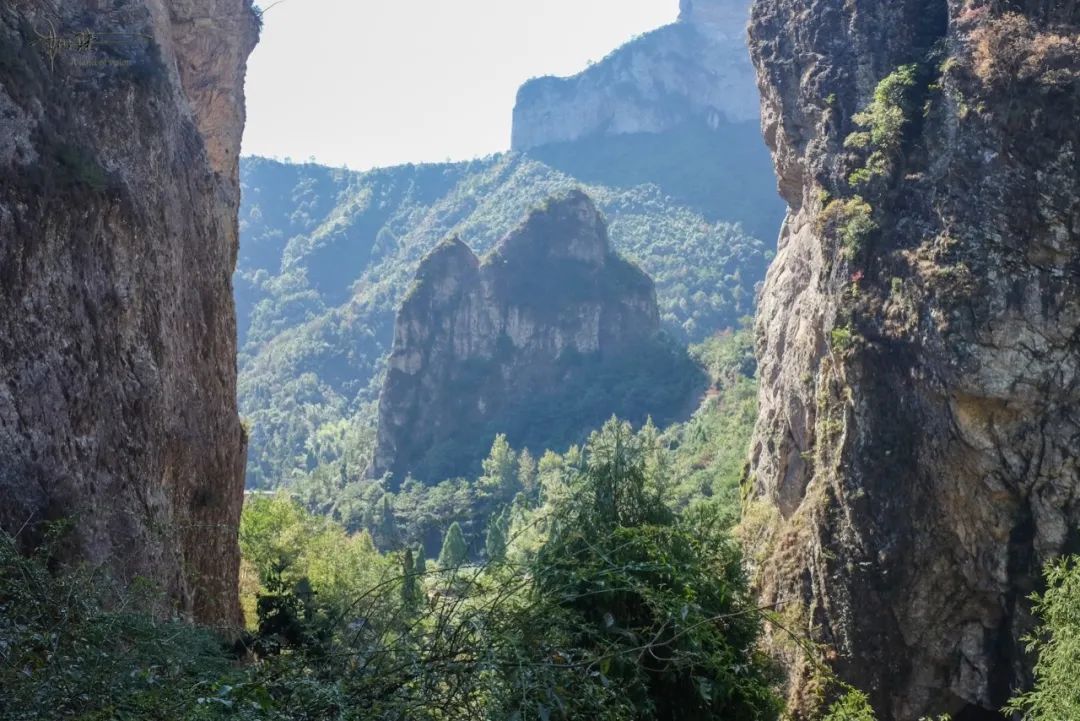 探秘雁荡山罗带瀑一个游人罕至的绝美之地