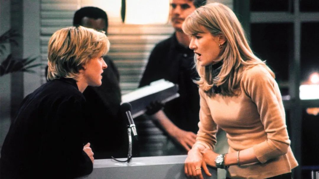 劳拉·邓恩在《艾伦和她的朋友们》90年代末和新世纪初的劳拉·邓恩