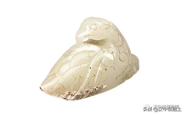 足不出户游汉中玉鹰鸠杖首