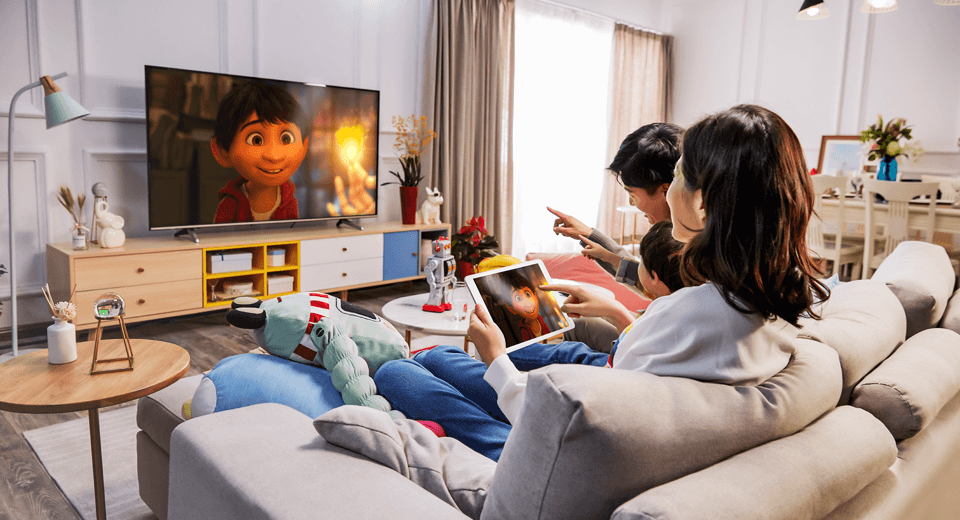 教育部呼吁停止网播手机投屏电视保护孩子视力刻不容缓