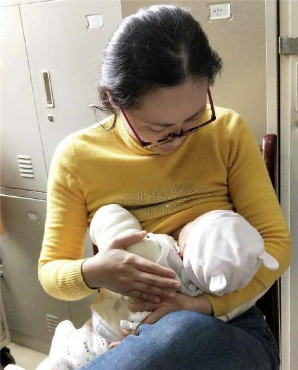 女性哺乳期多余的母乳能给老公喝吗过来人不愿回想