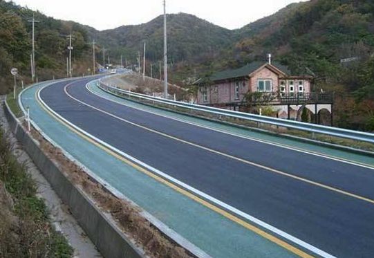 彩色混凝土与沥青的区别与施工!_路面