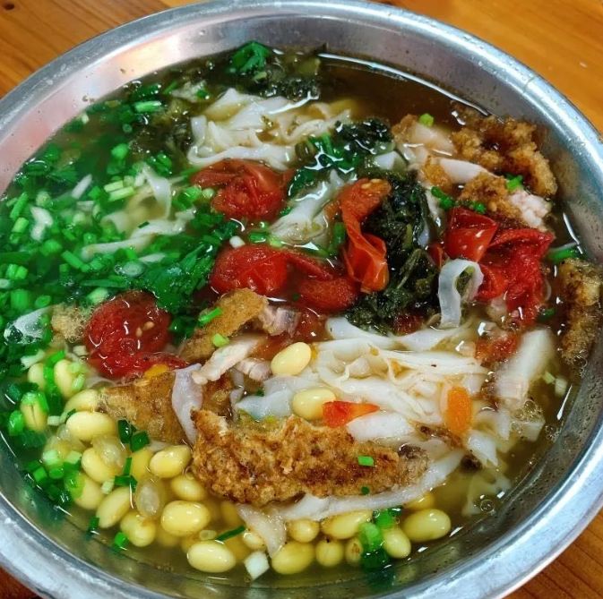 那坡的粉友们待疫情结束后我们一起去街吃碗米粉哇