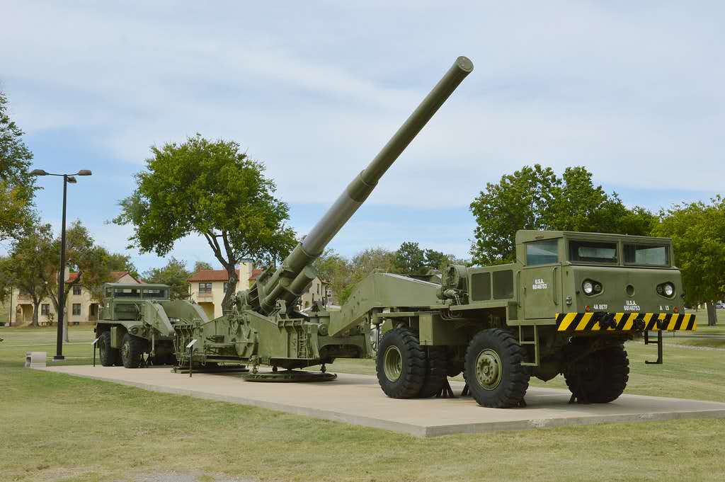 美国m1式203毫米加农炮图片