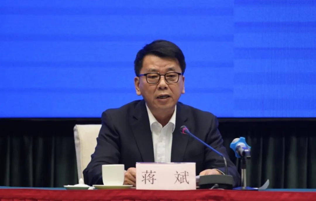 齐抗疫如何保护关心爱护抗疫白衣战士广东这样做