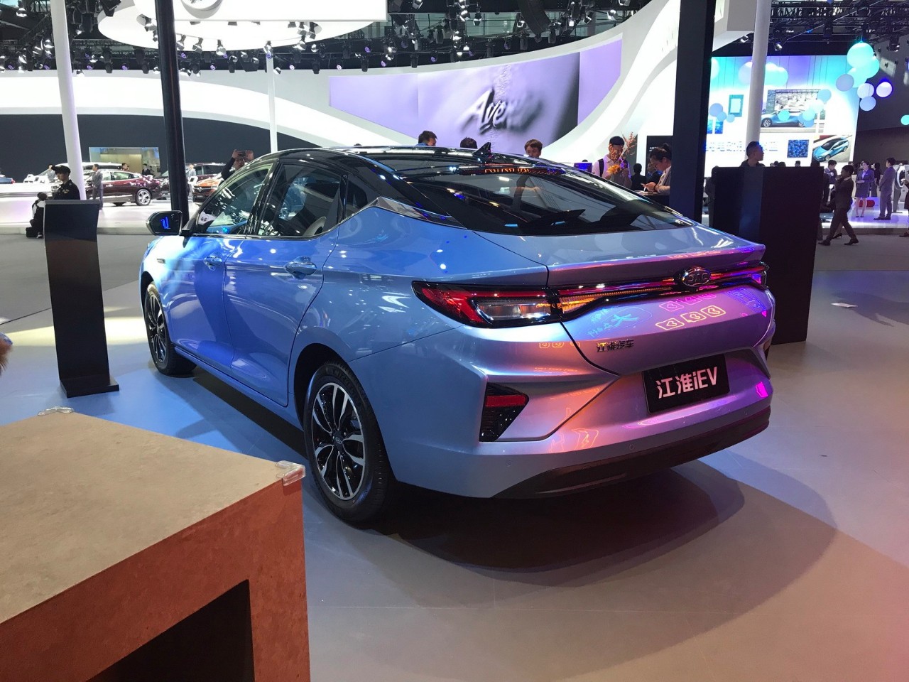 奥迪etronssportback原型车官图发布江淮嘉悦a5ev定名ic5