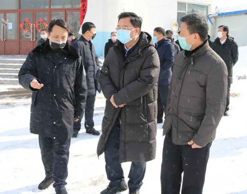 王冰调研疫情防控和复工复产工作时强调 一手抓疫情防控 一手抓经济