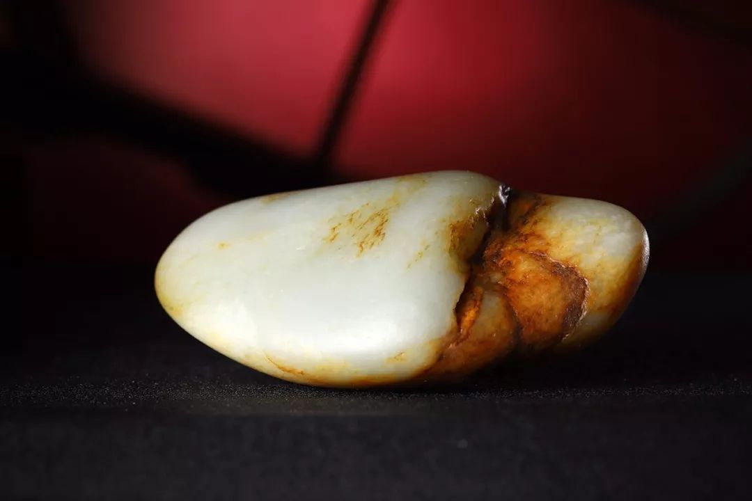 水草沁,钉子纹,识别籽料小技巧!_和田玉