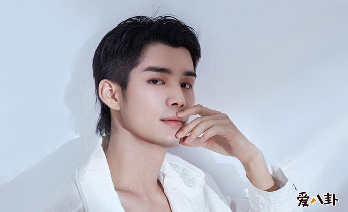 张家鼎安徽哪里人 因奶奶而成为演员张家鼎家庭背景起底