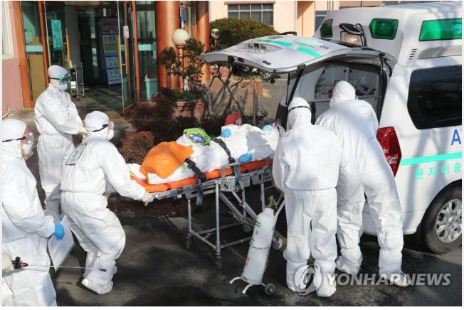 该病例为54岁女性,此前住在庆尚北道清道郡大南医院的精神病院,在被