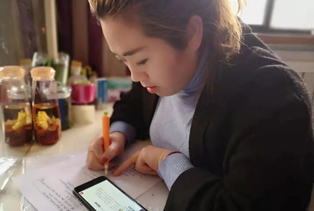 抗击病毒为爱发声,从我们做起!宅家,是我们最朴实的坚守身