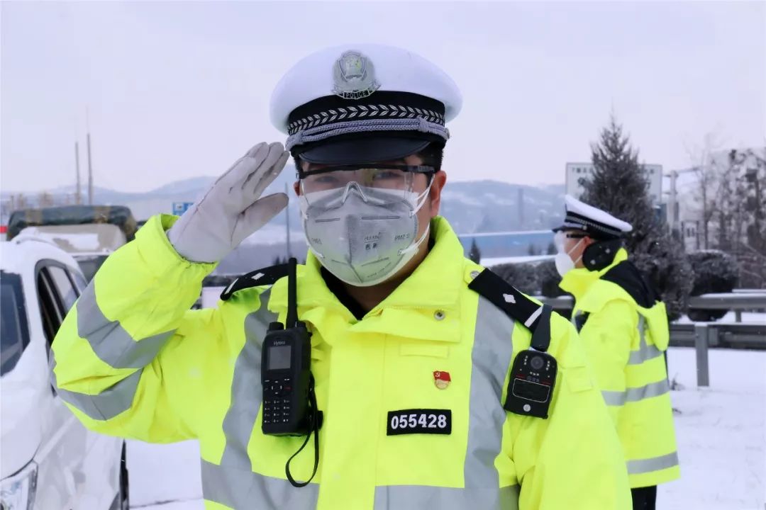晋城交警抗击疫情中,这些集体和个人受到表彰!