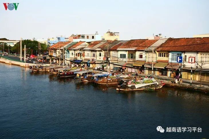 越南胡志明市最古老码头之一平东老西贡河人的文化特色