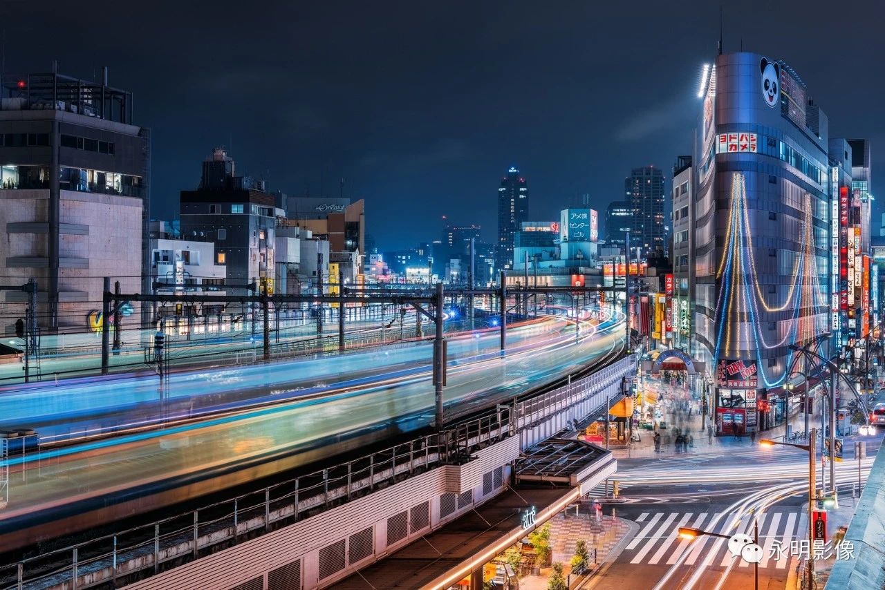 光怪陆离的都市建筑风光作品