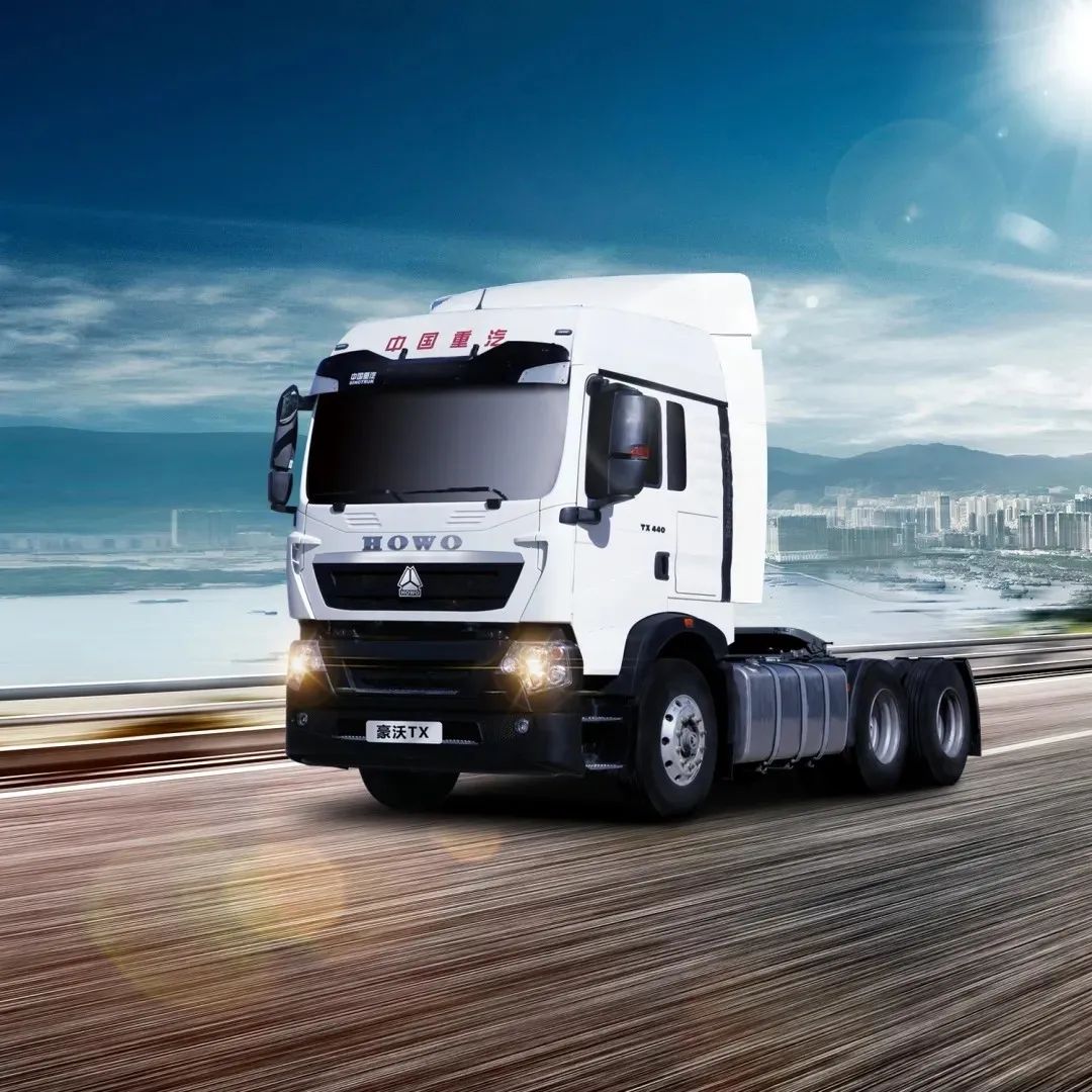 全新匹配潍柴wp105h发动机豪沃tx76x4牵引车上市丨第一卡车