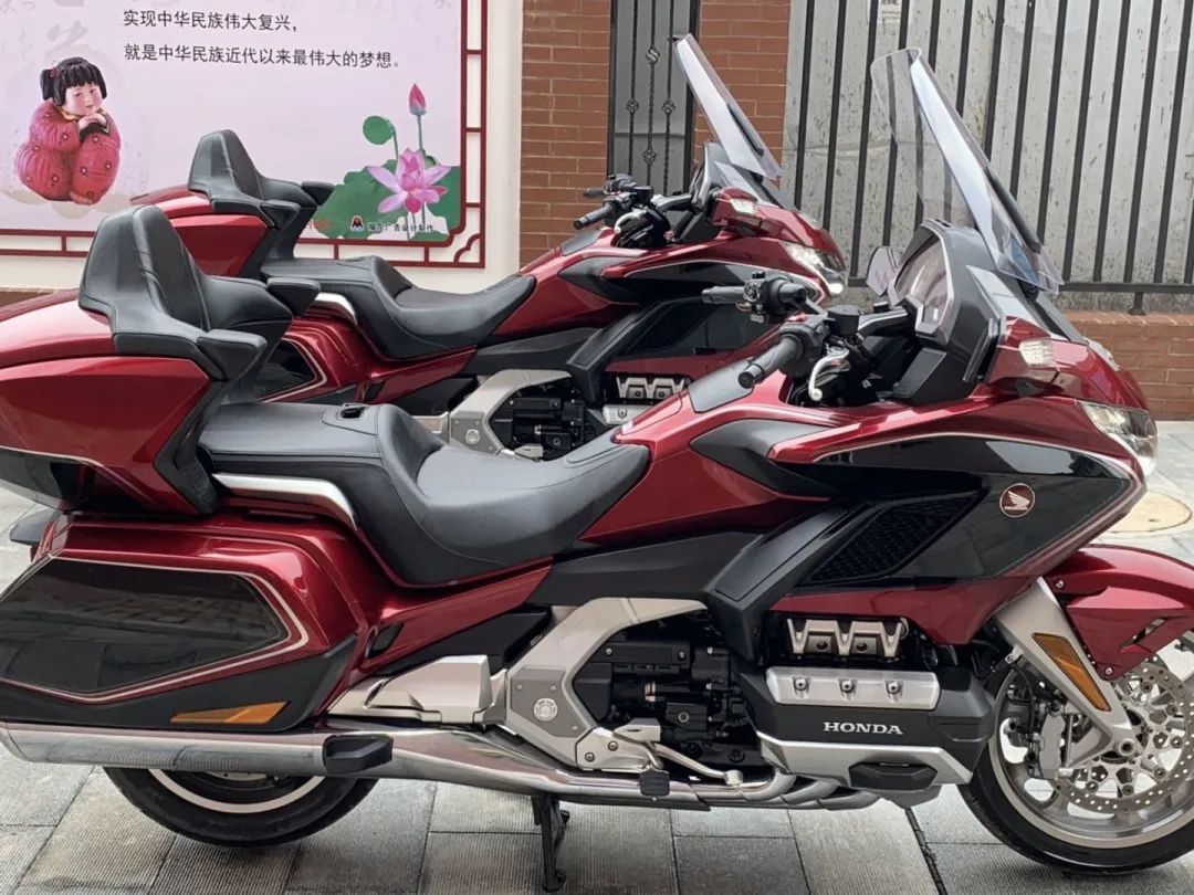 转让| 甘肃18准新大贸顶配金翼1800