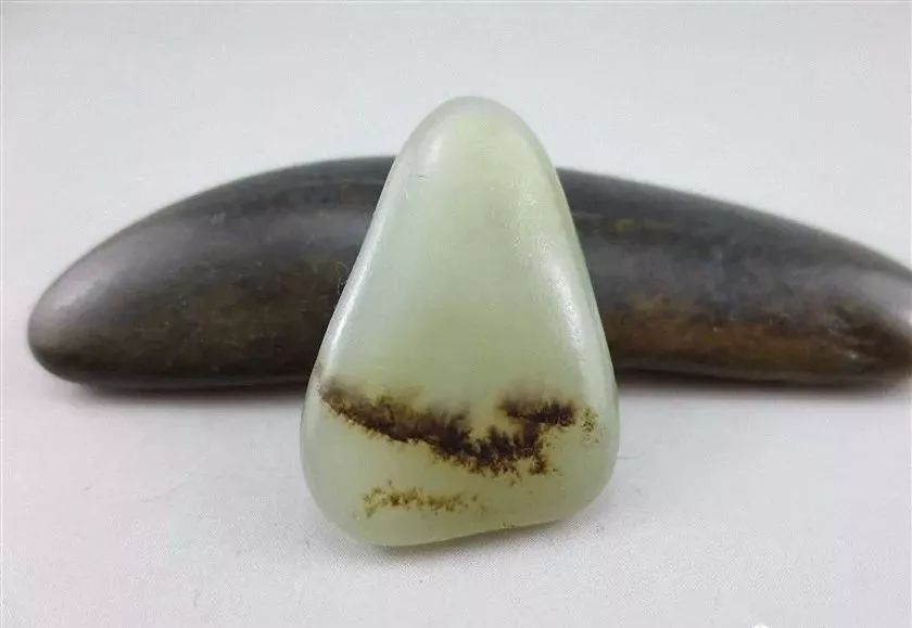 水草沁,钉子纹,识别籽料小技巧!_和田玉