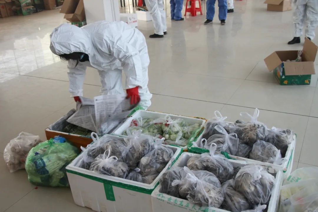 菜篮子送到家门口保障疫情防控下的米东区民众生活