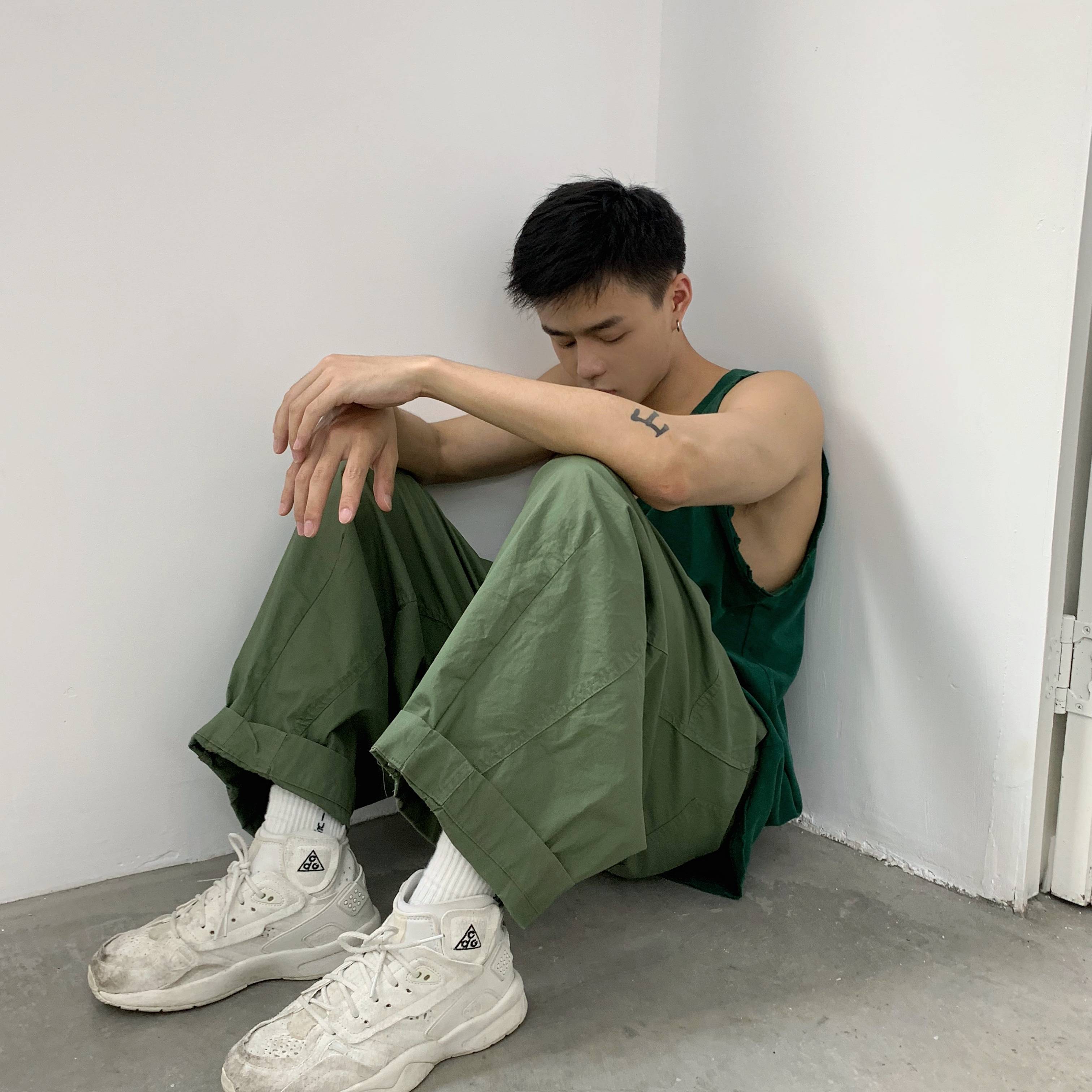 型男大赏ii来自湖南的薄肌潮男模特界的扛把子