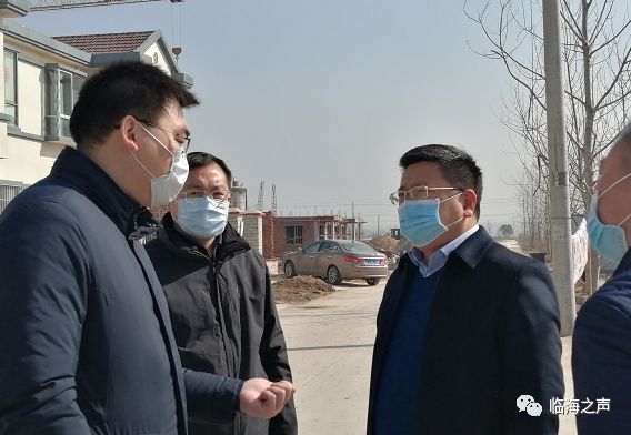 射阳付阳副县长在临海镇调研农民集中居住居点规划和村镇建设工作