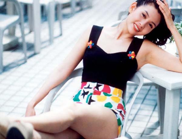 性感女神邱淑贞当了王晶9年的情人最后成了人生赢家