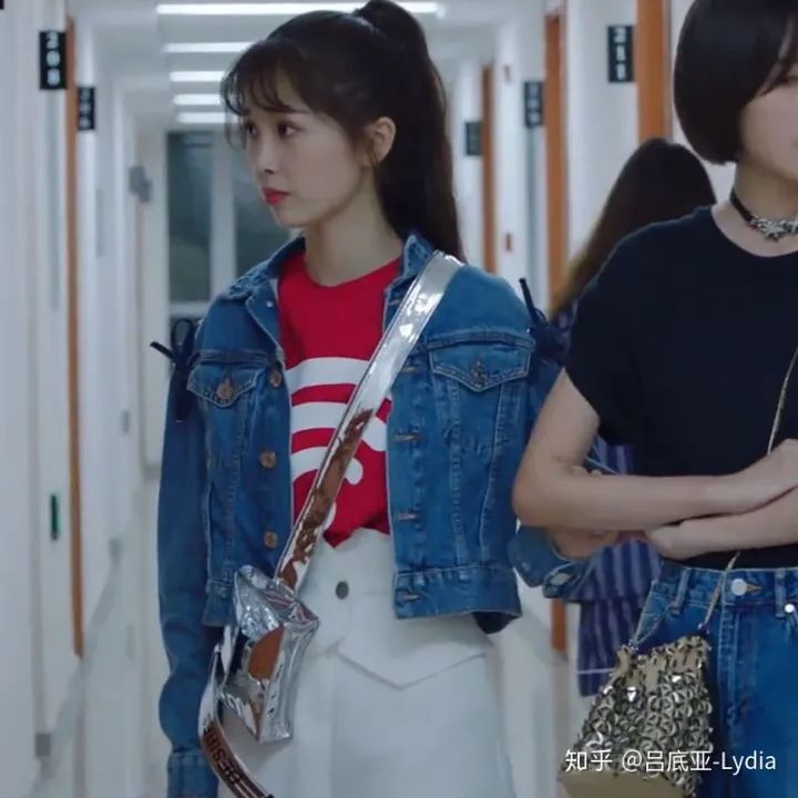 穿衣想有女人味跟着贺繁星蔡敏敏学起来