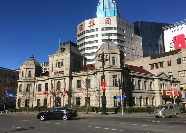 正月最后一天的大连依然寂静(手机摄影)_中山广场