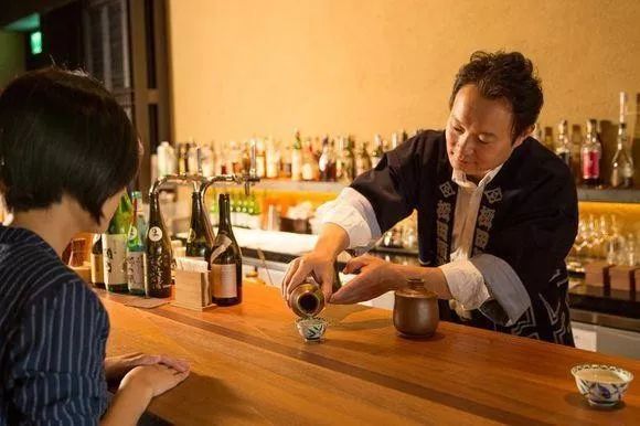 中日饮酒礼仪的异同_日本