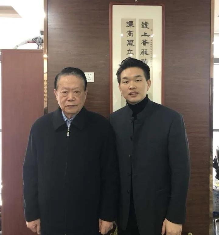 中域教育百万"裔基金"再度援助湖北,风雨同舟