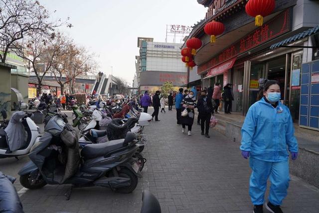 疫情防控依旧,有序复工复产,洛阳老城中州路街景纪实