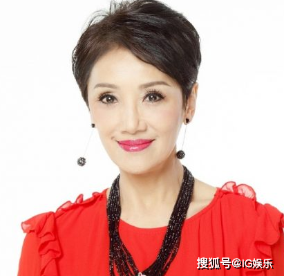 65岁的港星韩马利(mary姐),出道超过40载,从戏剧