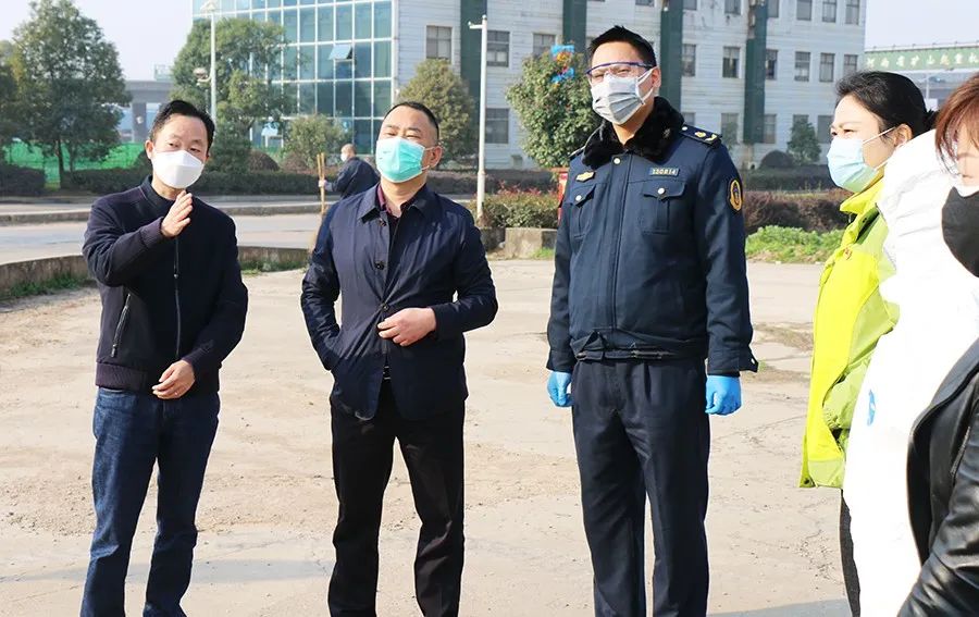 天心区政府副区长洪孟春莅临一力物流园调研督查疫期入园车辆管控工作