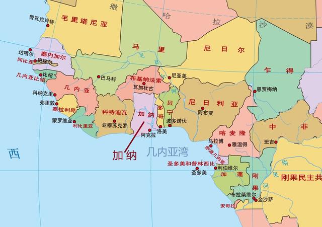 南临几内亚湾,东临多哥,北部与布基纳法索为邻,西部与科特迪瓦接壤