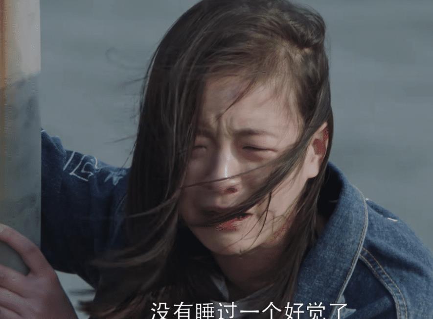 乔英子扔烟头,扔烟头,扔烟头_大山谷图库