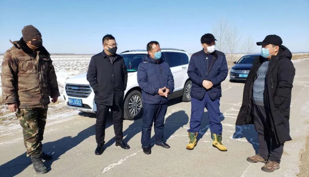 何龙江到肇兴镇检查指导疫情防控及备春耕生产工作