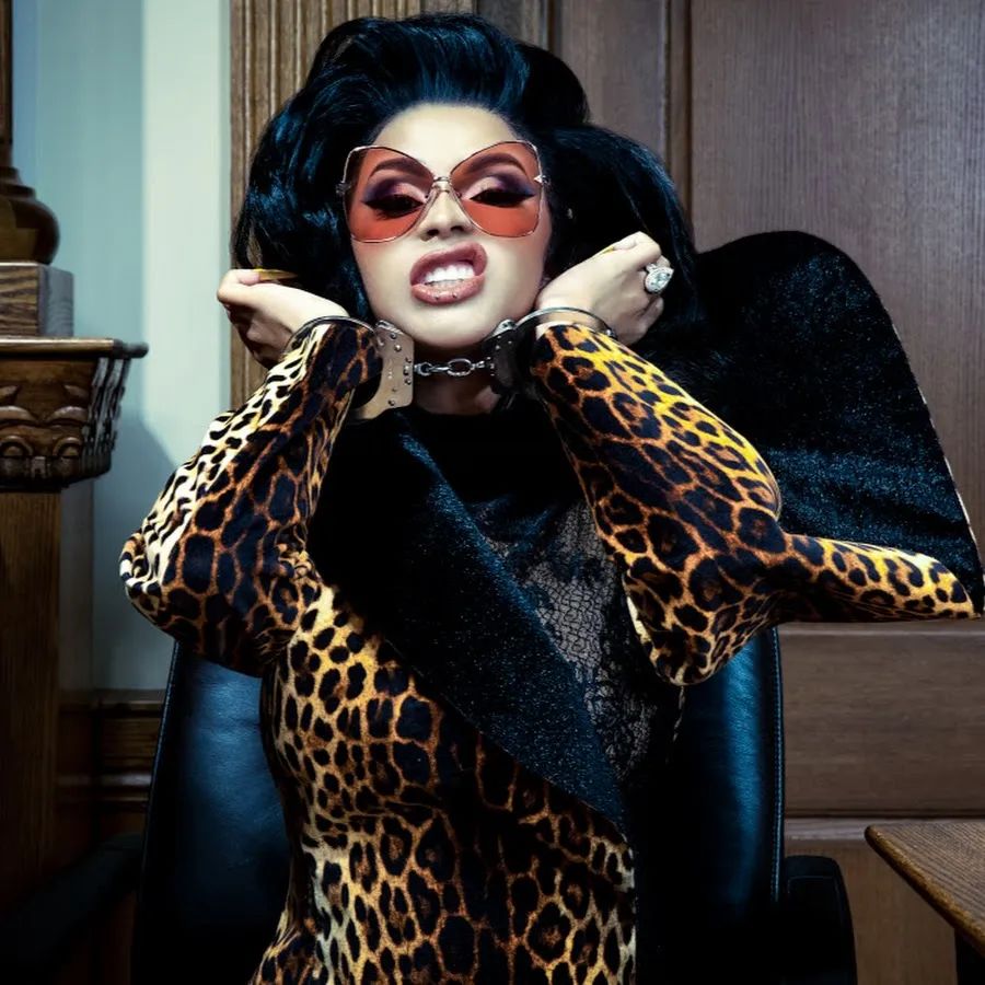 原创说唱女王cardib对孕妇拳脚相加被告上法庭