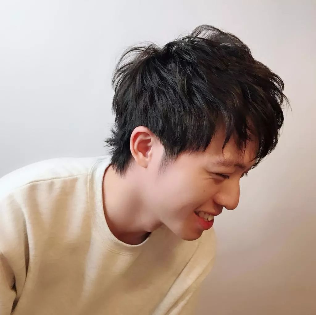 超强街头潮男发型攻略～微卷,脏辫才够潮!