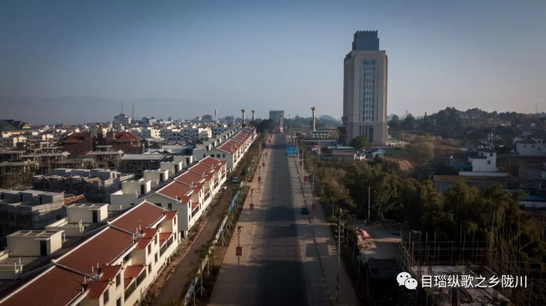 一个大学生镜头里的陇川战疫