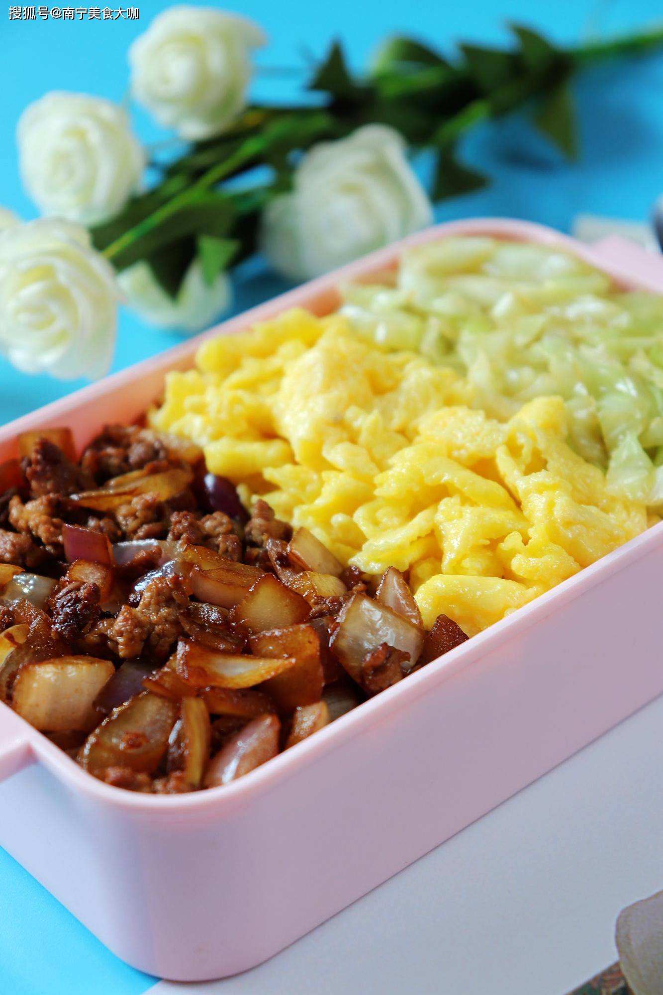 原创复工自己带饭,午饭不用愁,一道简单营养的便当做法,好吃不花钱