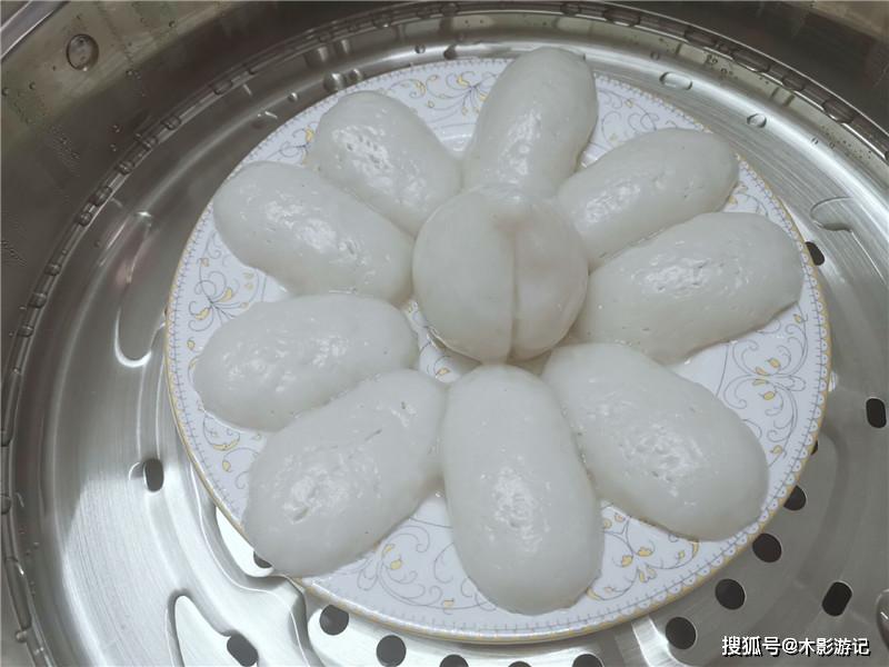 大米新吃法自制q弹的年糕简单几步就能做出来一盘吃不够