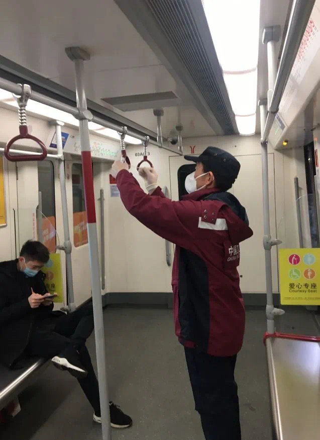 地铁正增加红外测温仪上周工作日客流不到去年日均两成