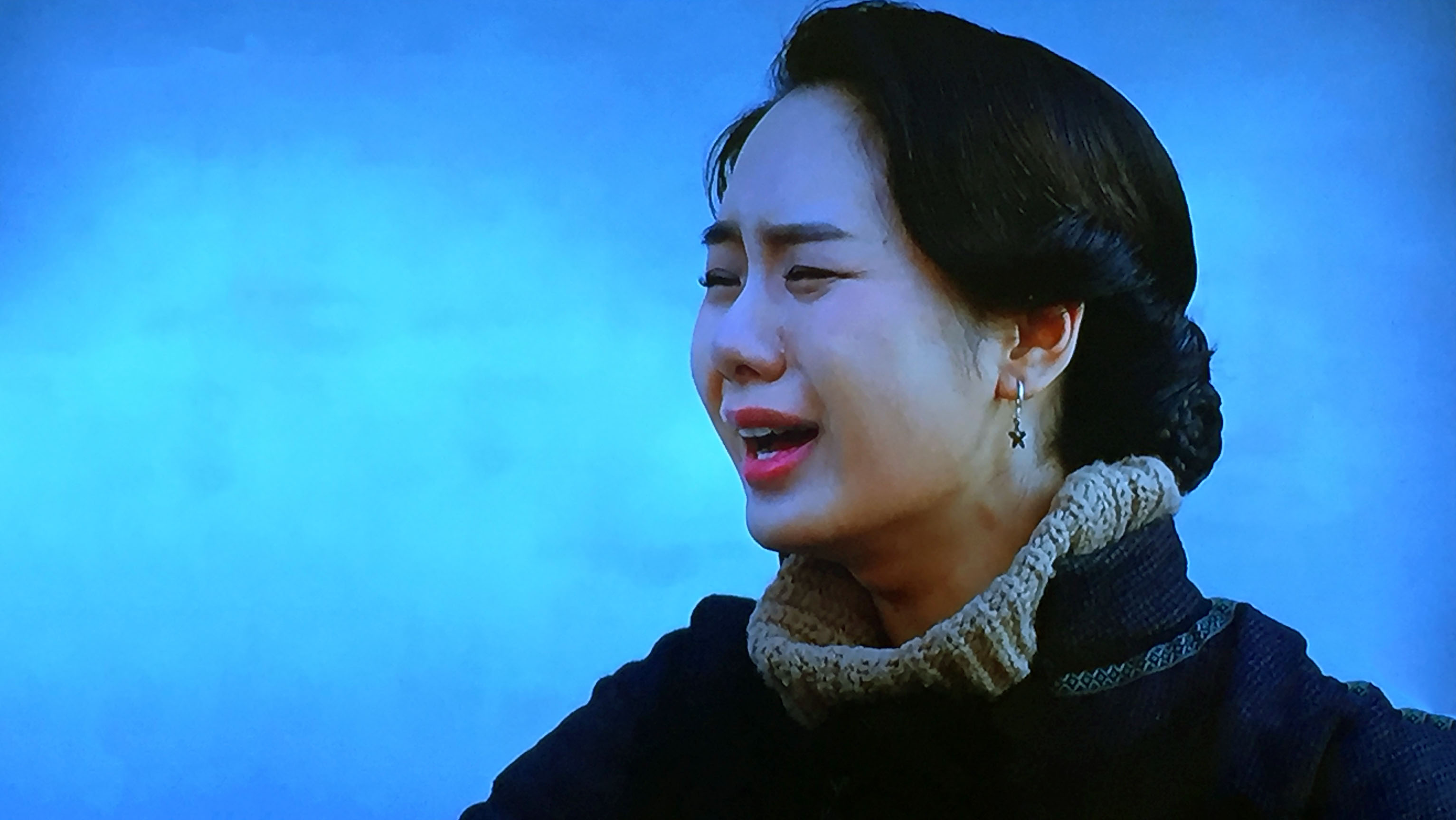 满身是血的金海直接把大缨子吓哭了,刀美兰吓得呆立原地半天说不出话