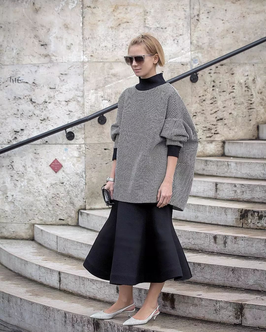 黑白灰营造高级感!_衣服