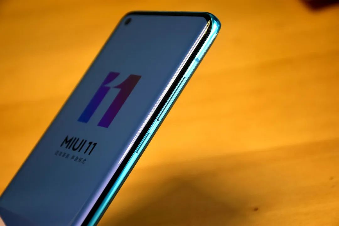 小米10冰海蓝开箱四曲面一眼心动