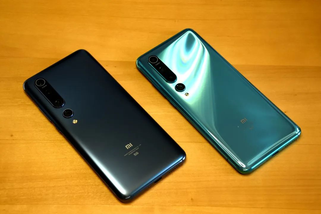 小米10冰海蓝开箱四曲面一眼心动