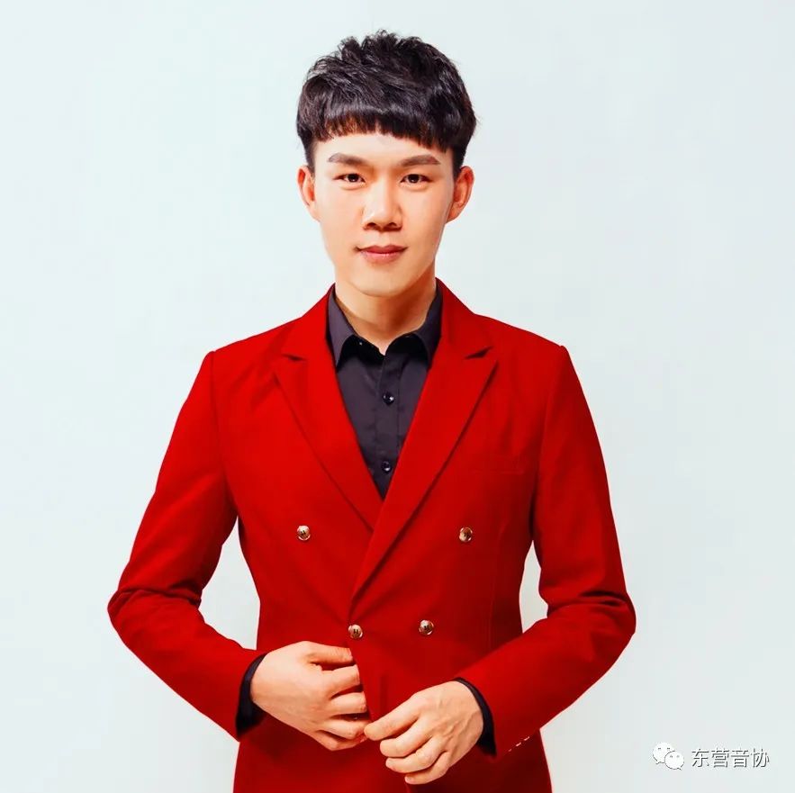 王寿磊,东营市音乐家协会会员,青年歌手,2018年山东综艺频道《我是大