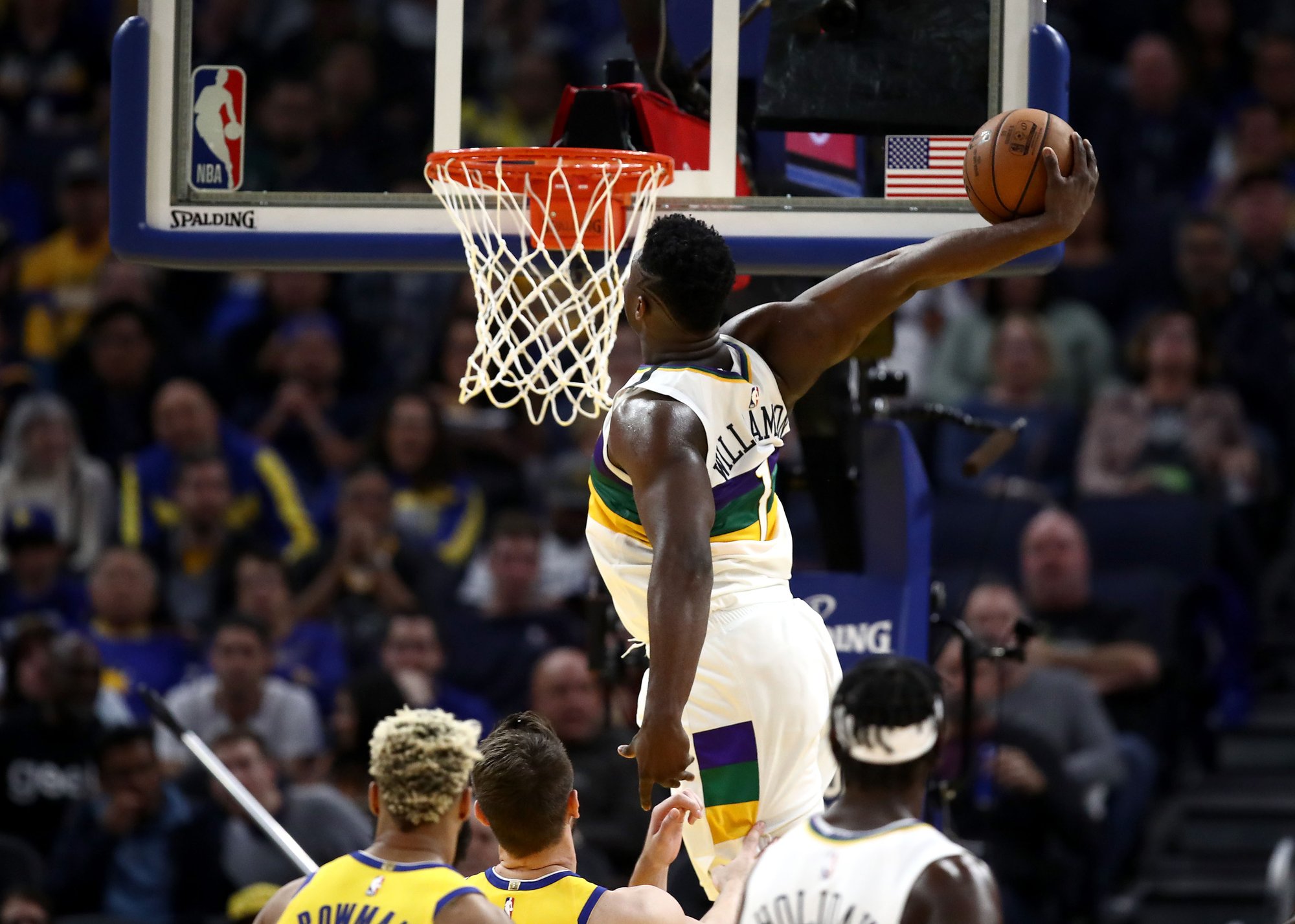 蔡恩连续8场20场均25但莺歌场均仅21分连续3场低于20分